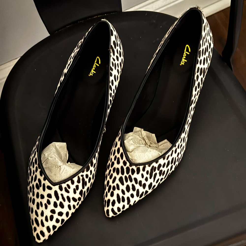 NWT Clark’s Real Fur Cow Hyde Leopard Cheetah Animal Print Kitten Heel Pump 8